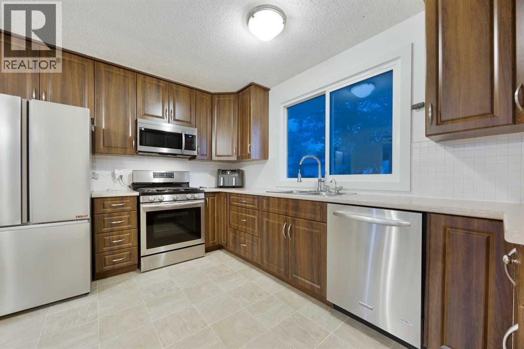 7035 Huntercrest Road NW — photo 11