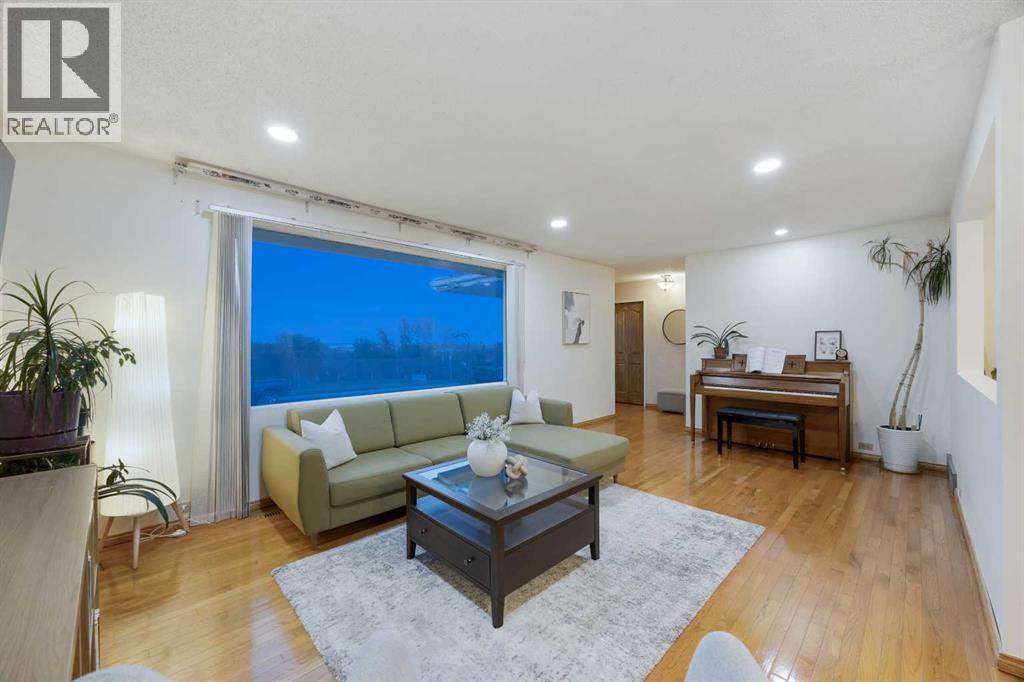 7035 Huntercrest Road NW - photo 5