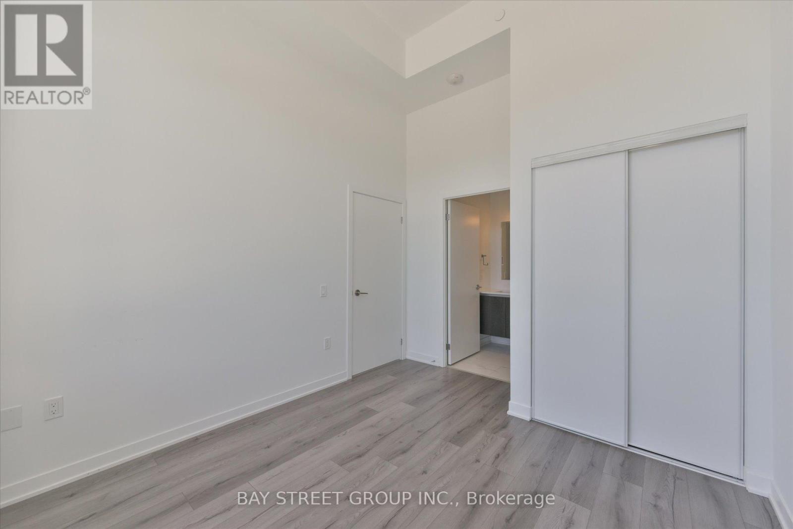 #130 395 DUNDAS STREET W - 7