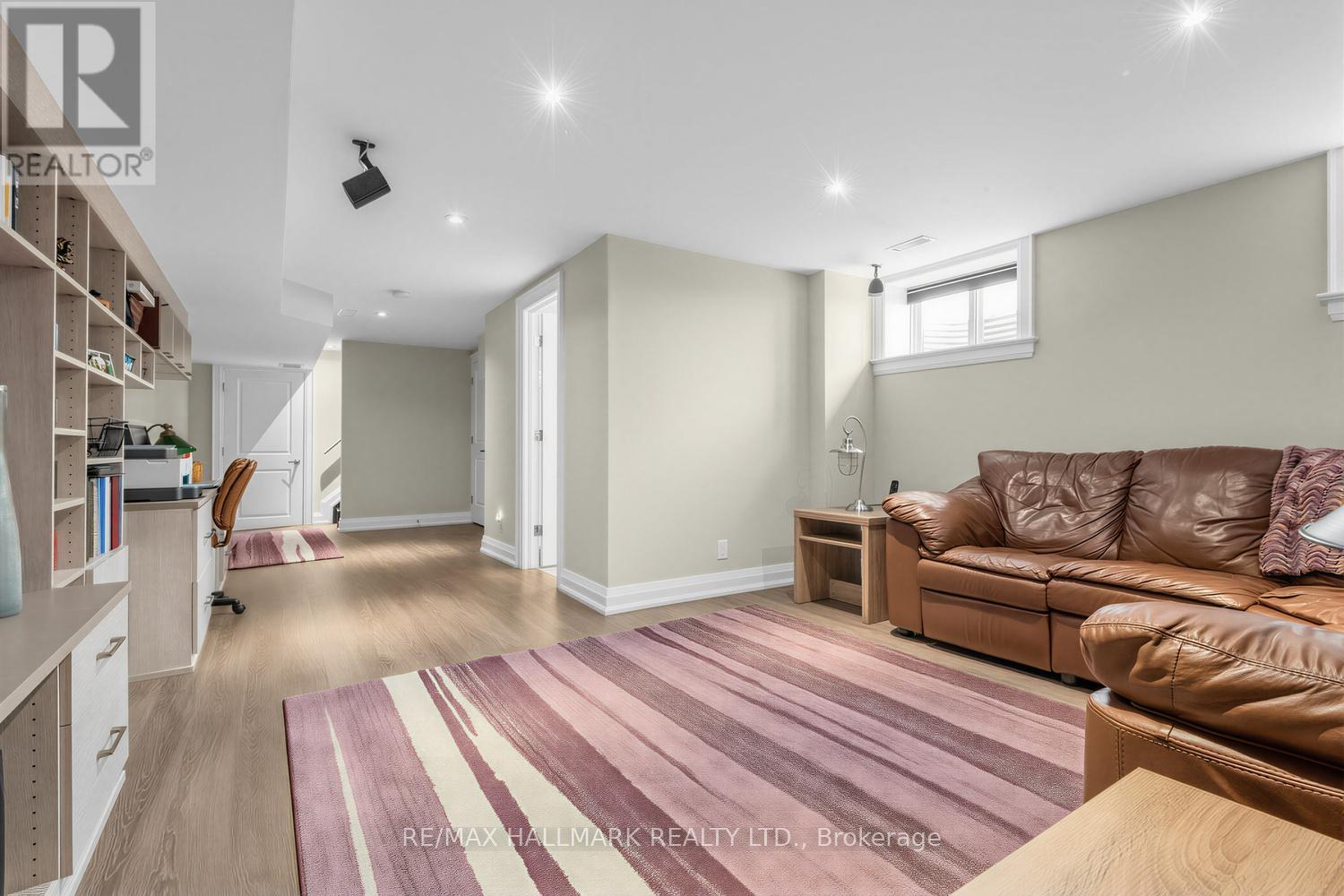 192 ERSKINE AVENUE - 26