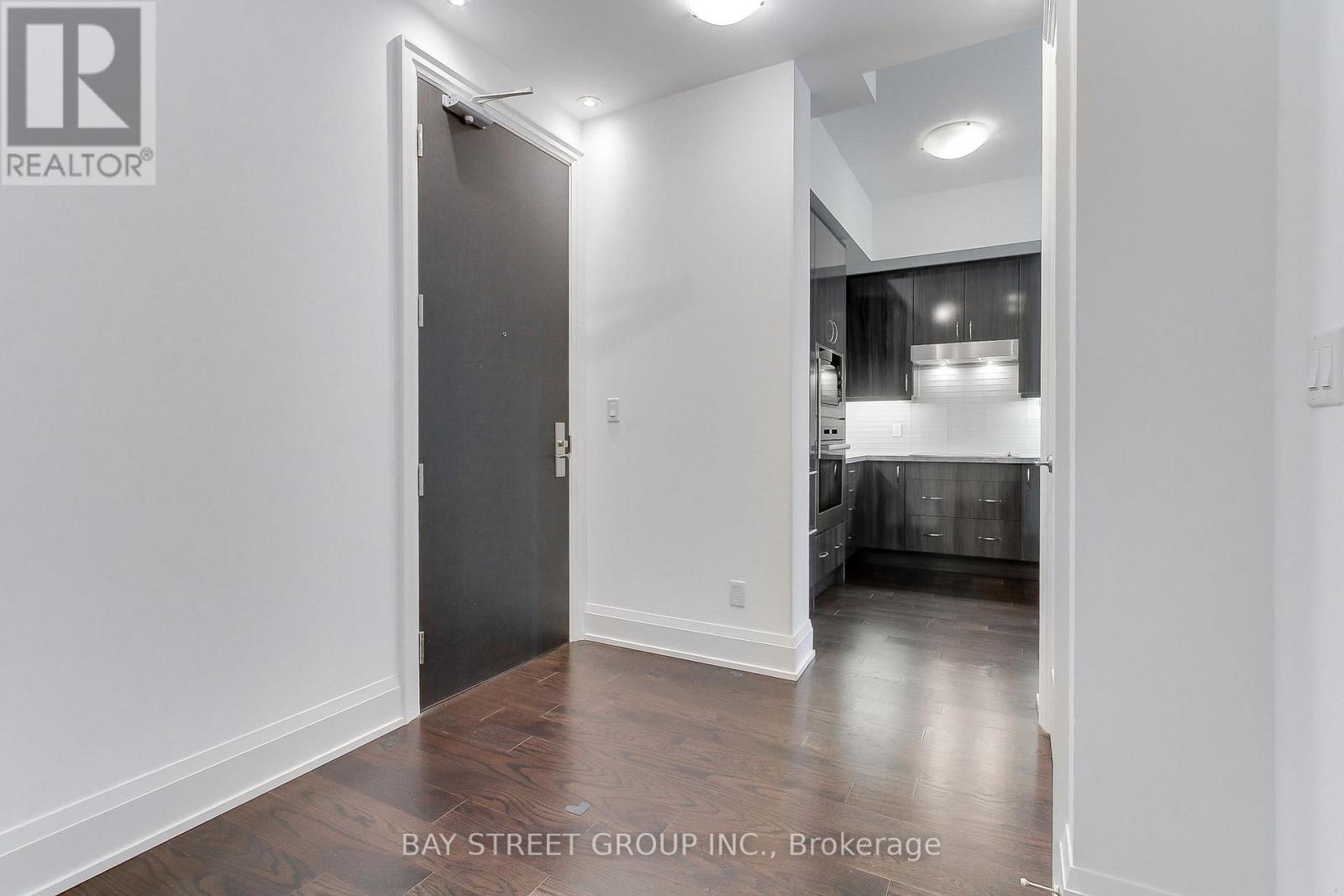 #312 20 FRED VARLEY DRIVE - 4