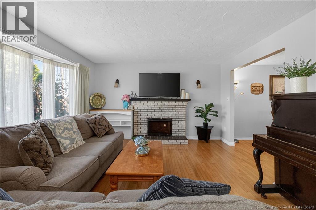 414 Amirault Street - Image 8