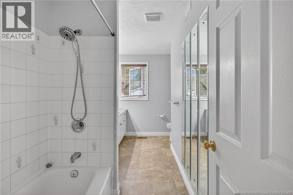 414 Amirault Street - Image 23