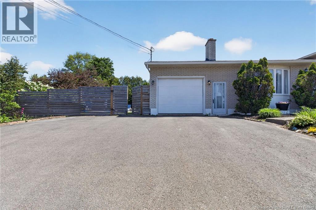 414 Amirault Street - Image 32