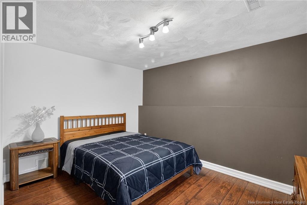 414 Amirault Street - Image 27