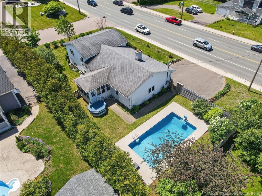 414 Amirault Street - Image 43