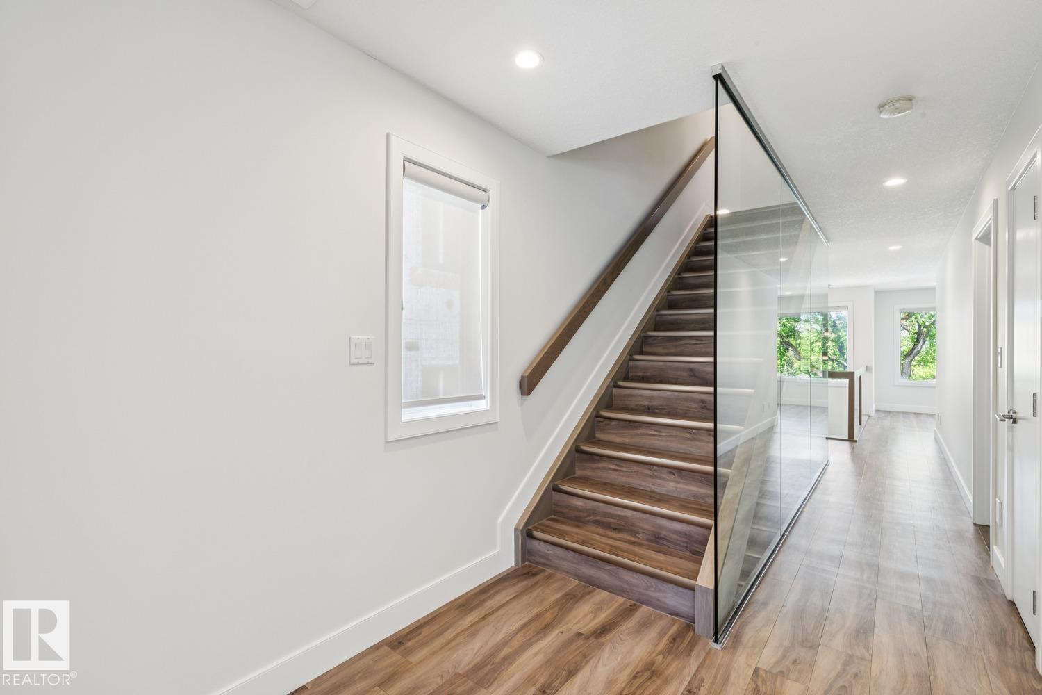 8724 116 ST NW - 25
