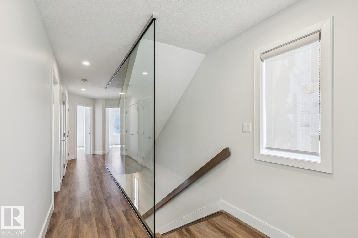 8724 116 ST NW - 19