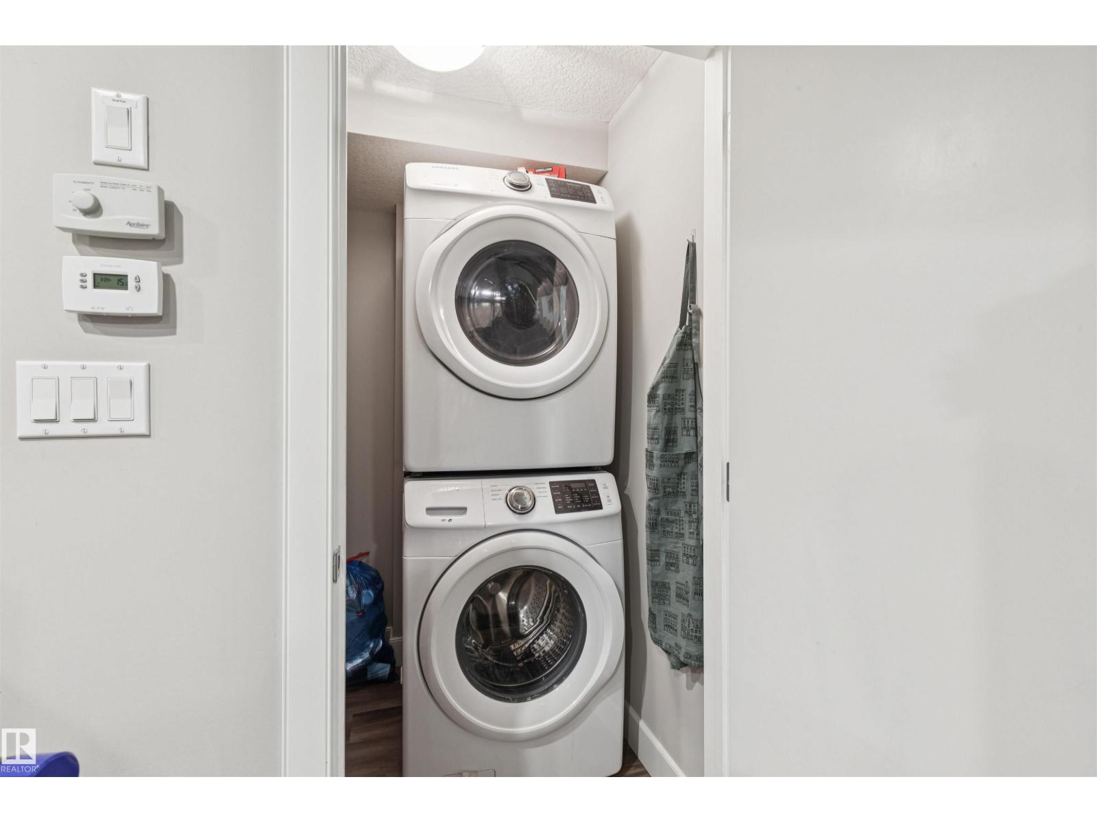 8724 116 ST NW - 40