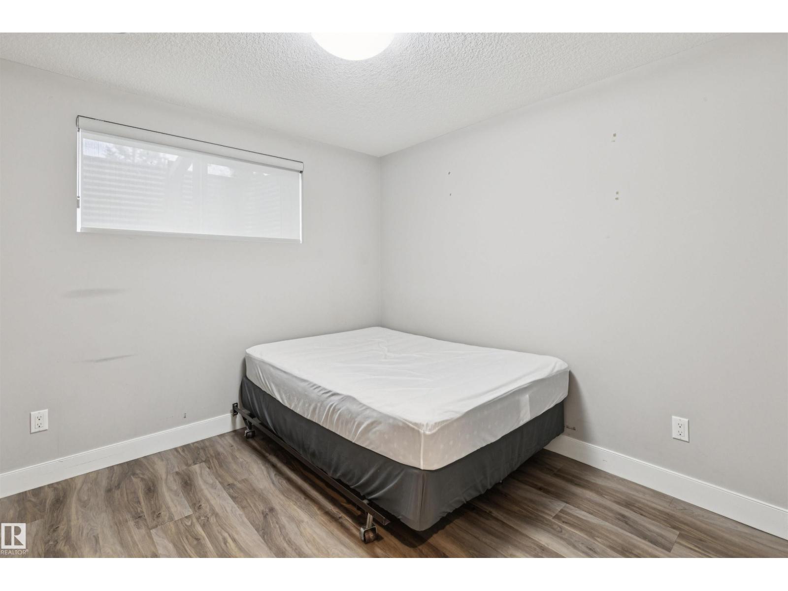8724 116 ST NW - 38
