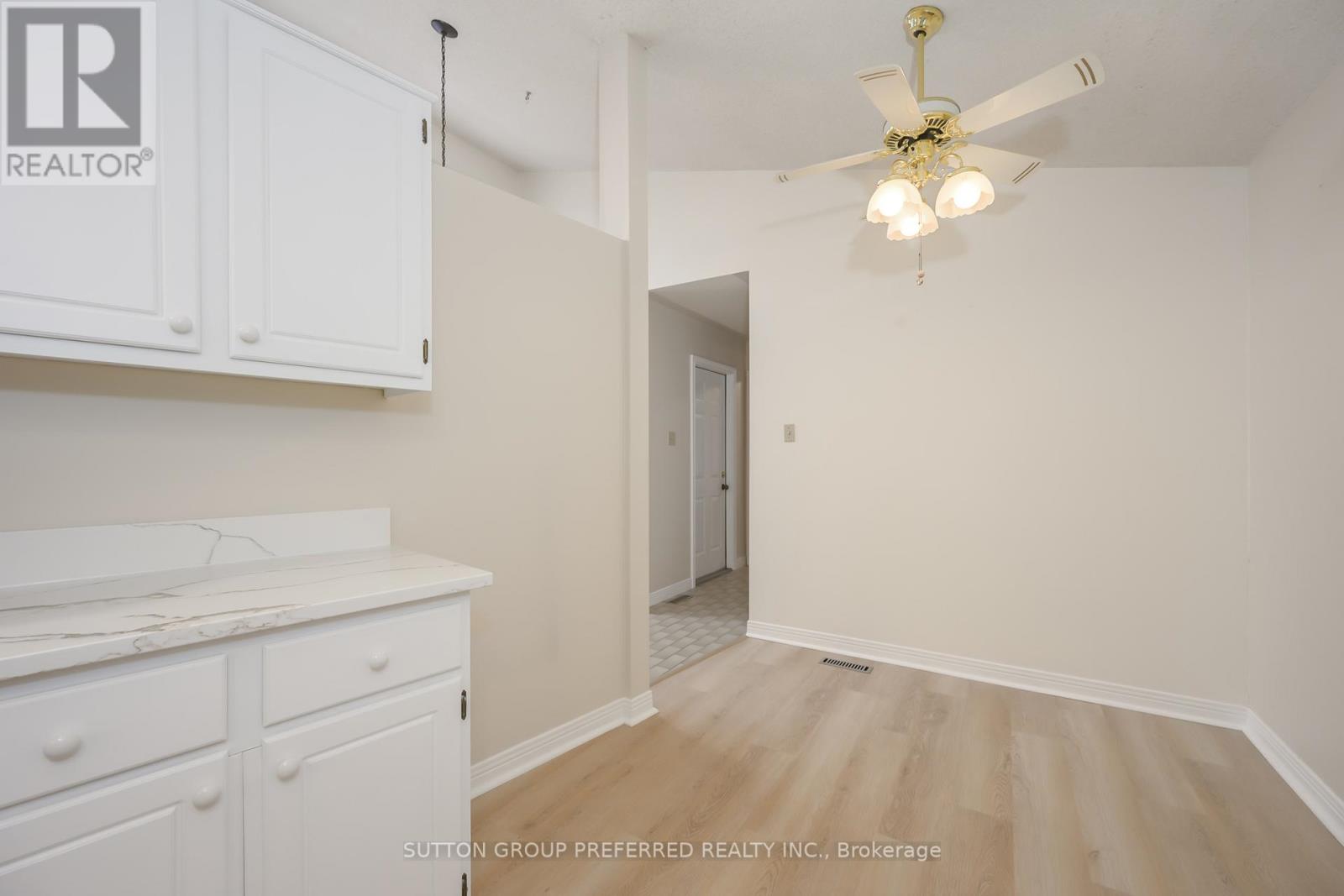 #51 50 FIDDLERS GREEN ROAD - 15
