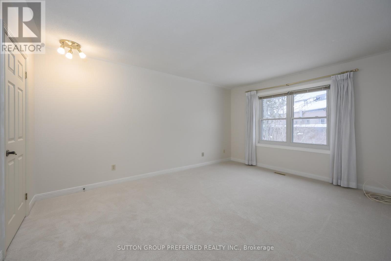 #51 50 FIDDLERS GREEN ROAD - 19