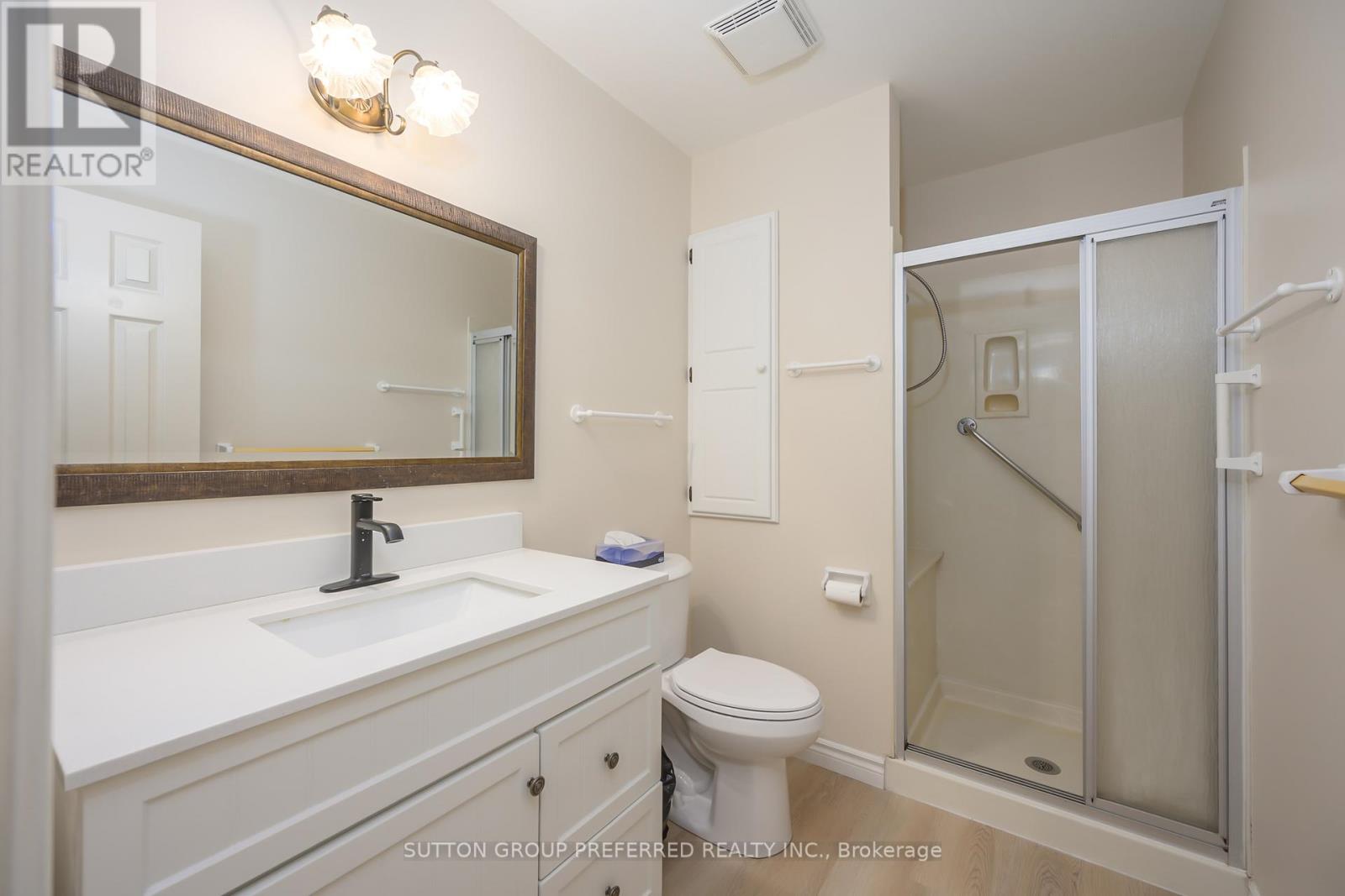 #51 50 FIDDLERS GREEN ROAD - 21
