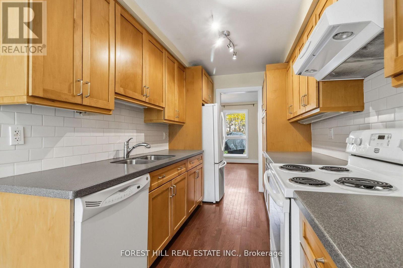 61 SNOWSHOE MILL WAY - 10