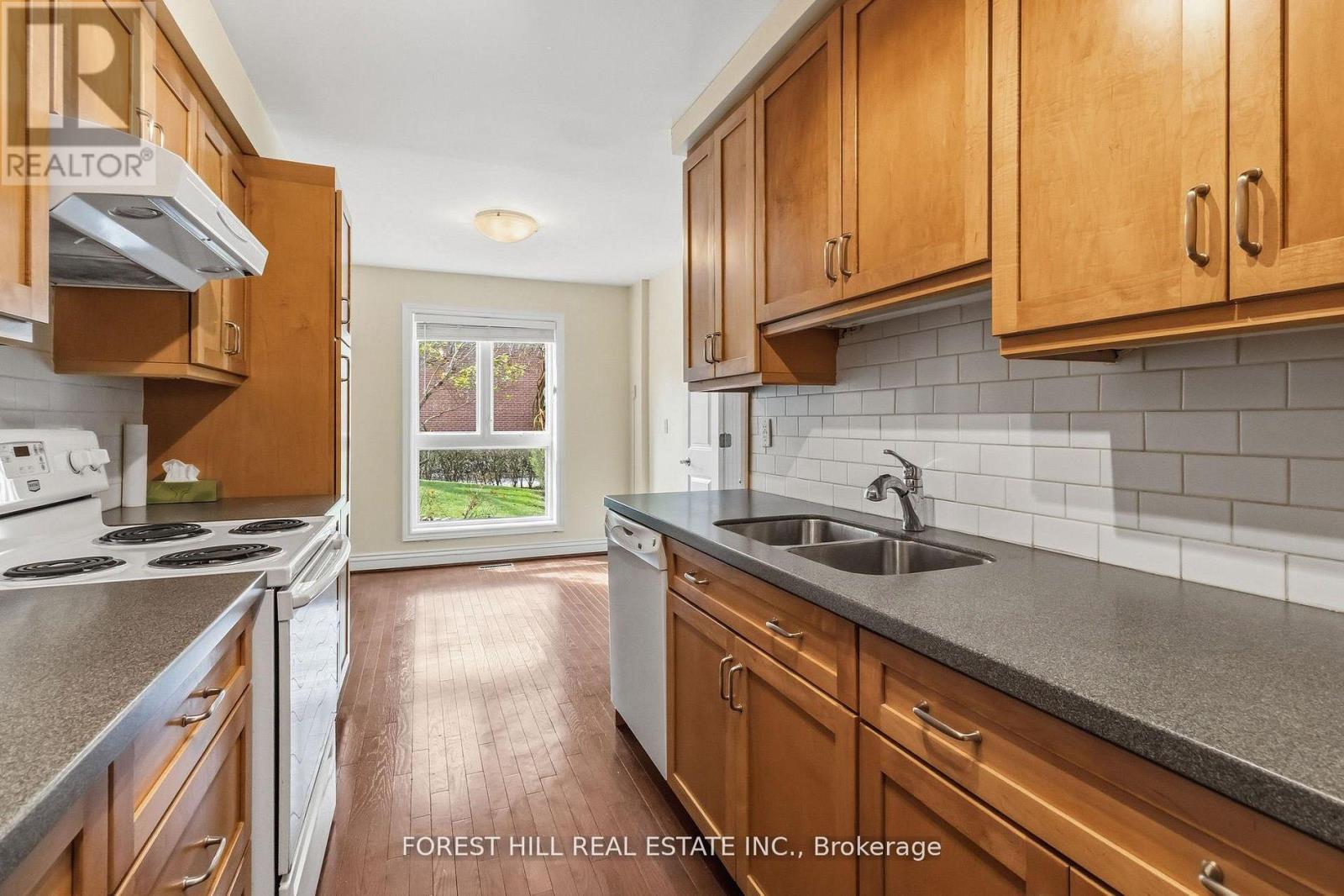 61 SNOWSHOE MILL WAY - 9