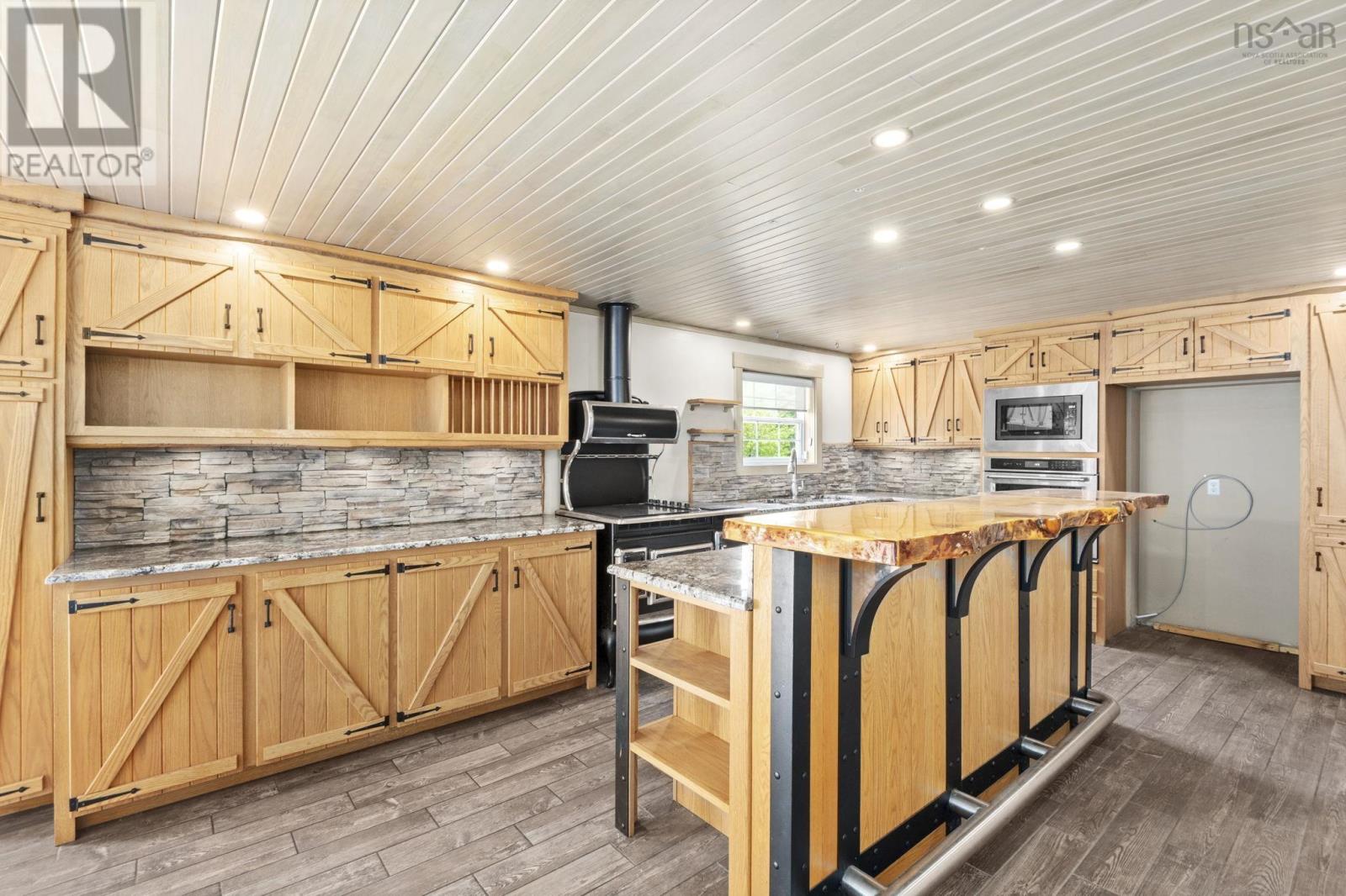 524 Summit Ridge Road - 6