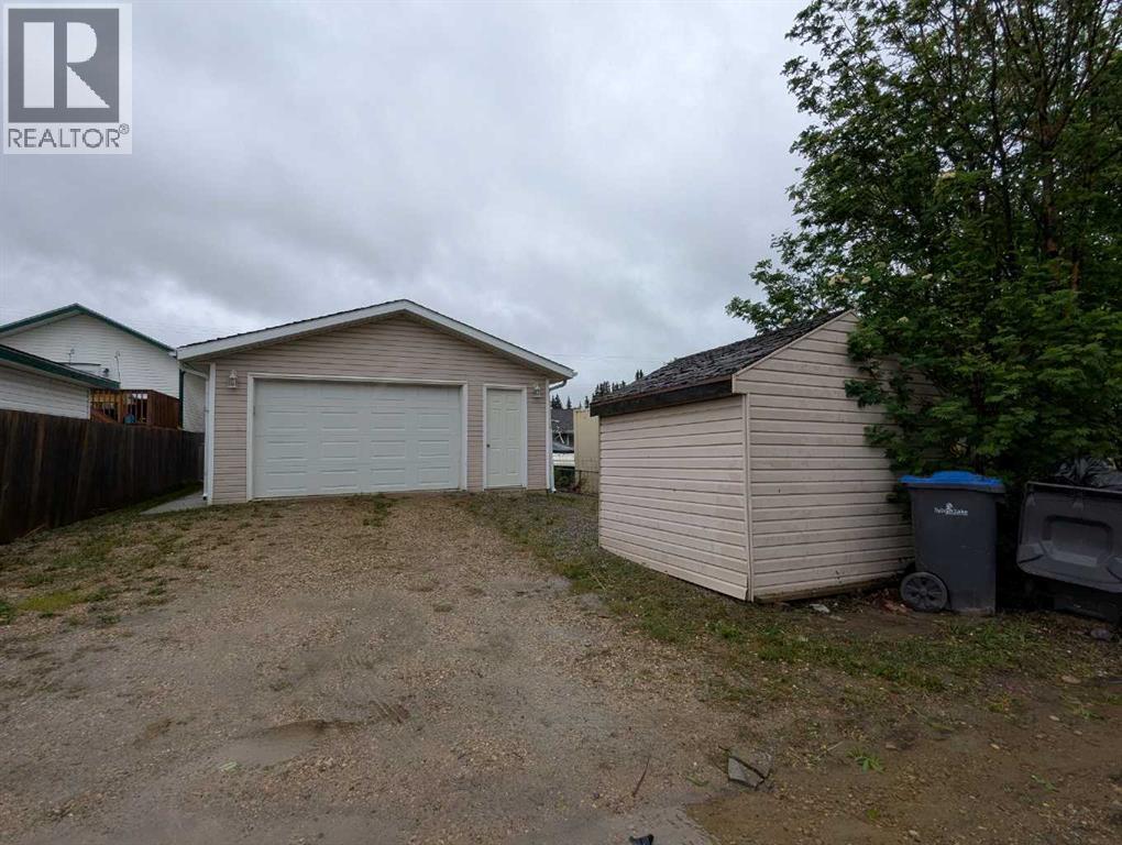4727 44 Street - 22