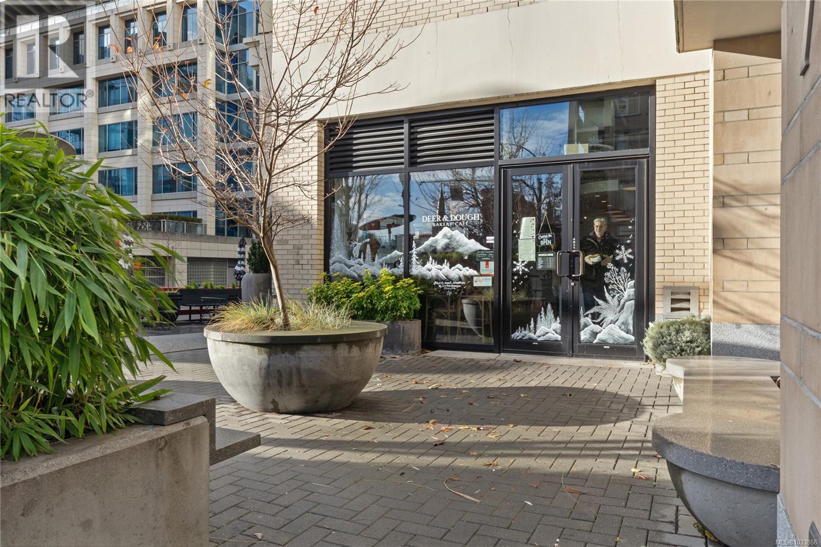 #416 770 Fisgard St - 43