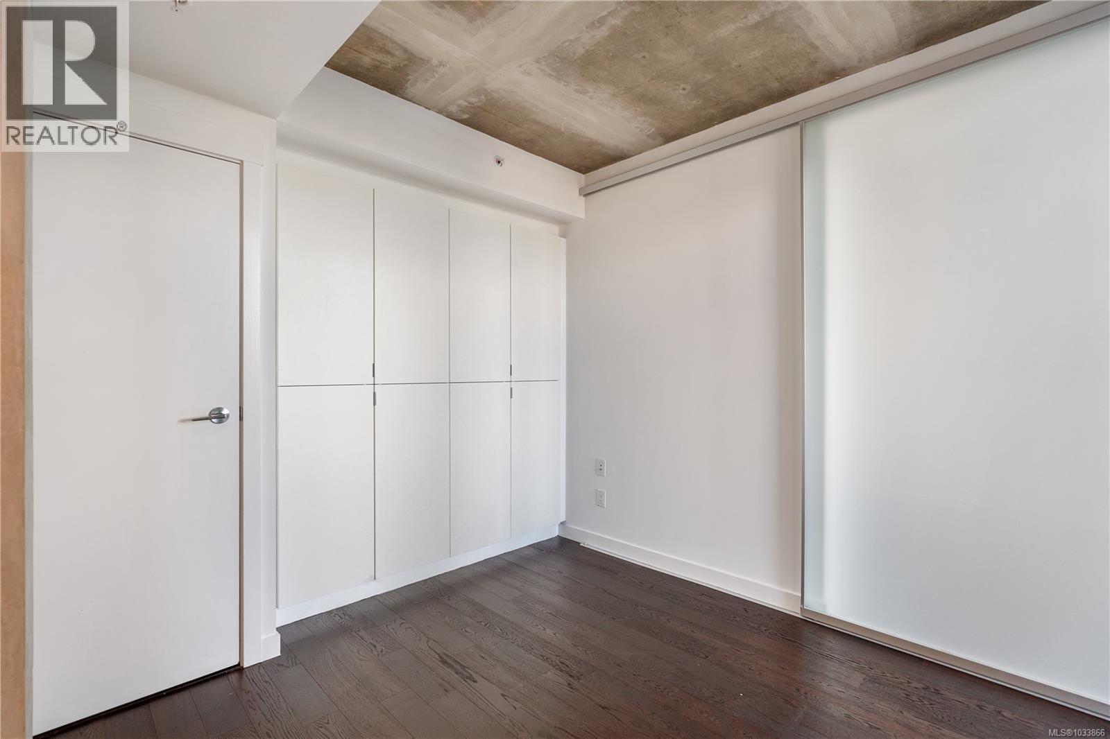 #416 770 Fisgard St - 53