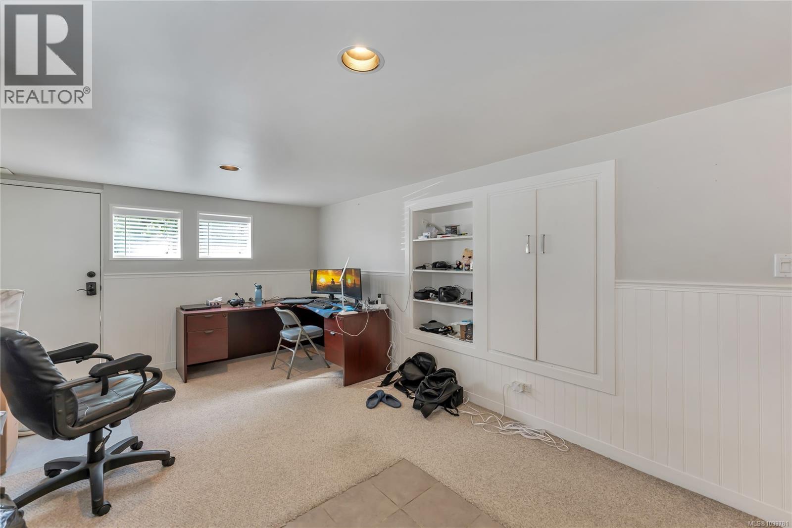 2068 Milton St - 11