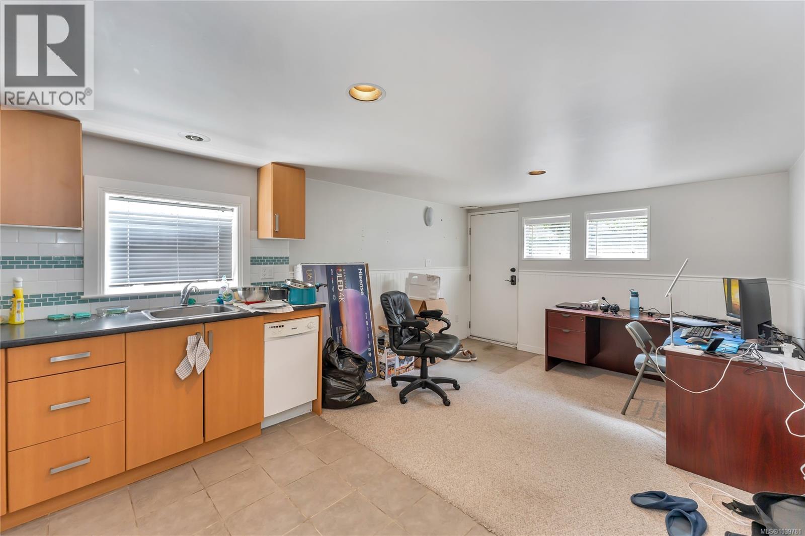 2068 Milton St - 12