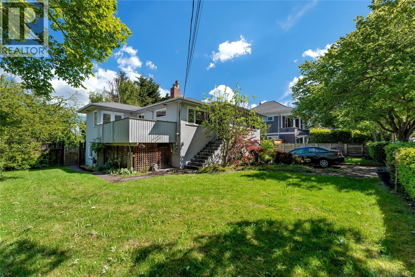 2068 Milton St - 31