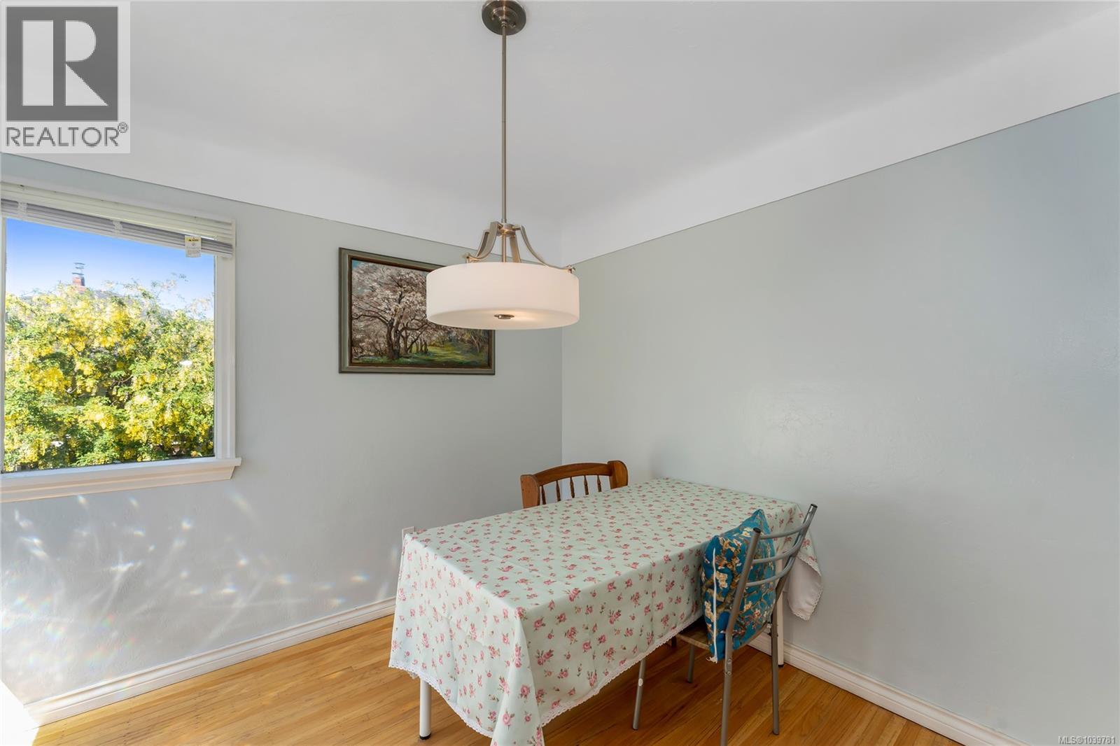 2068 Milton St - 9