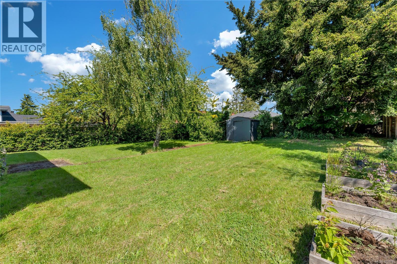2068 Milton St - 28