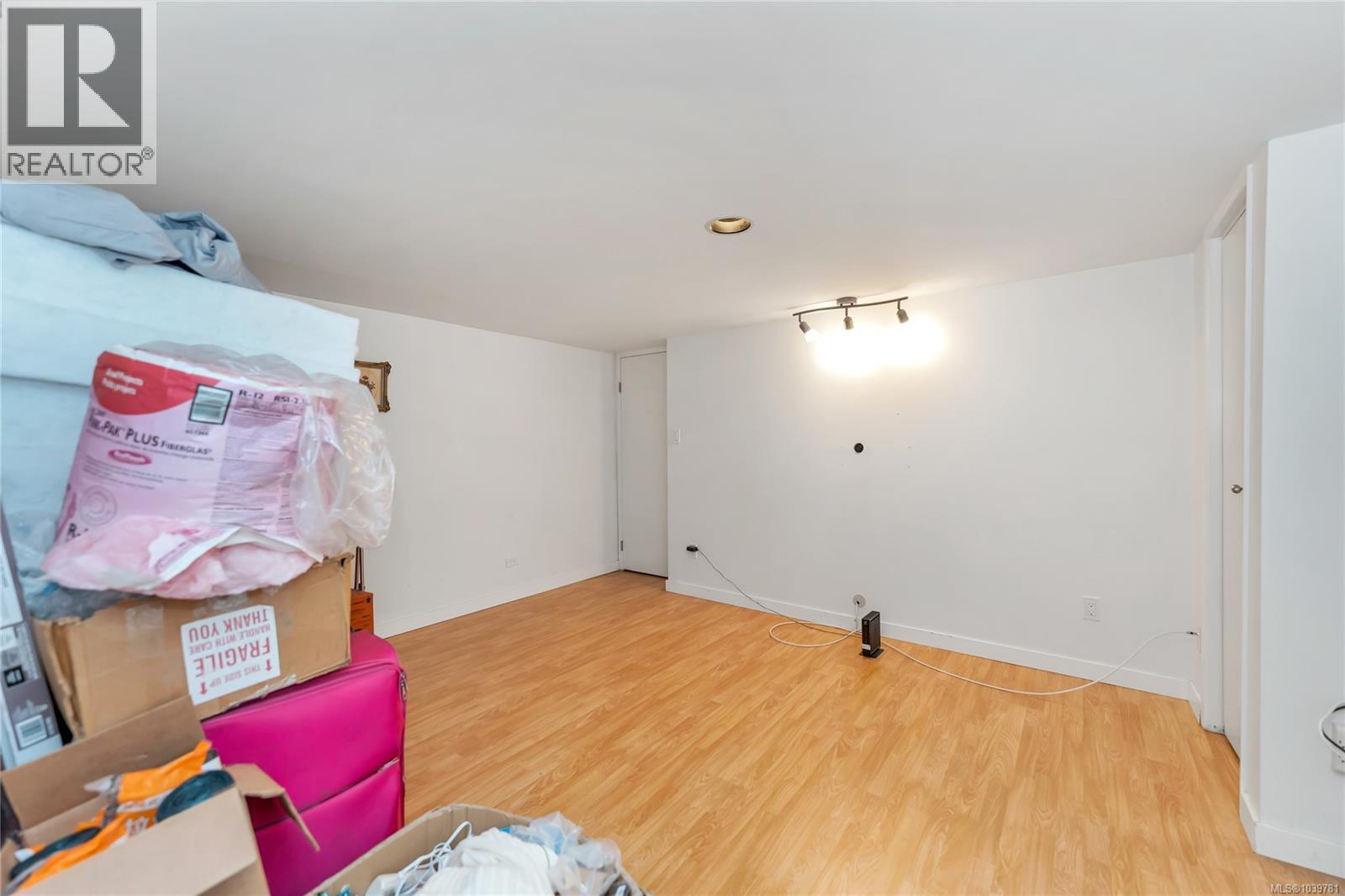 2068 Milton St - 24