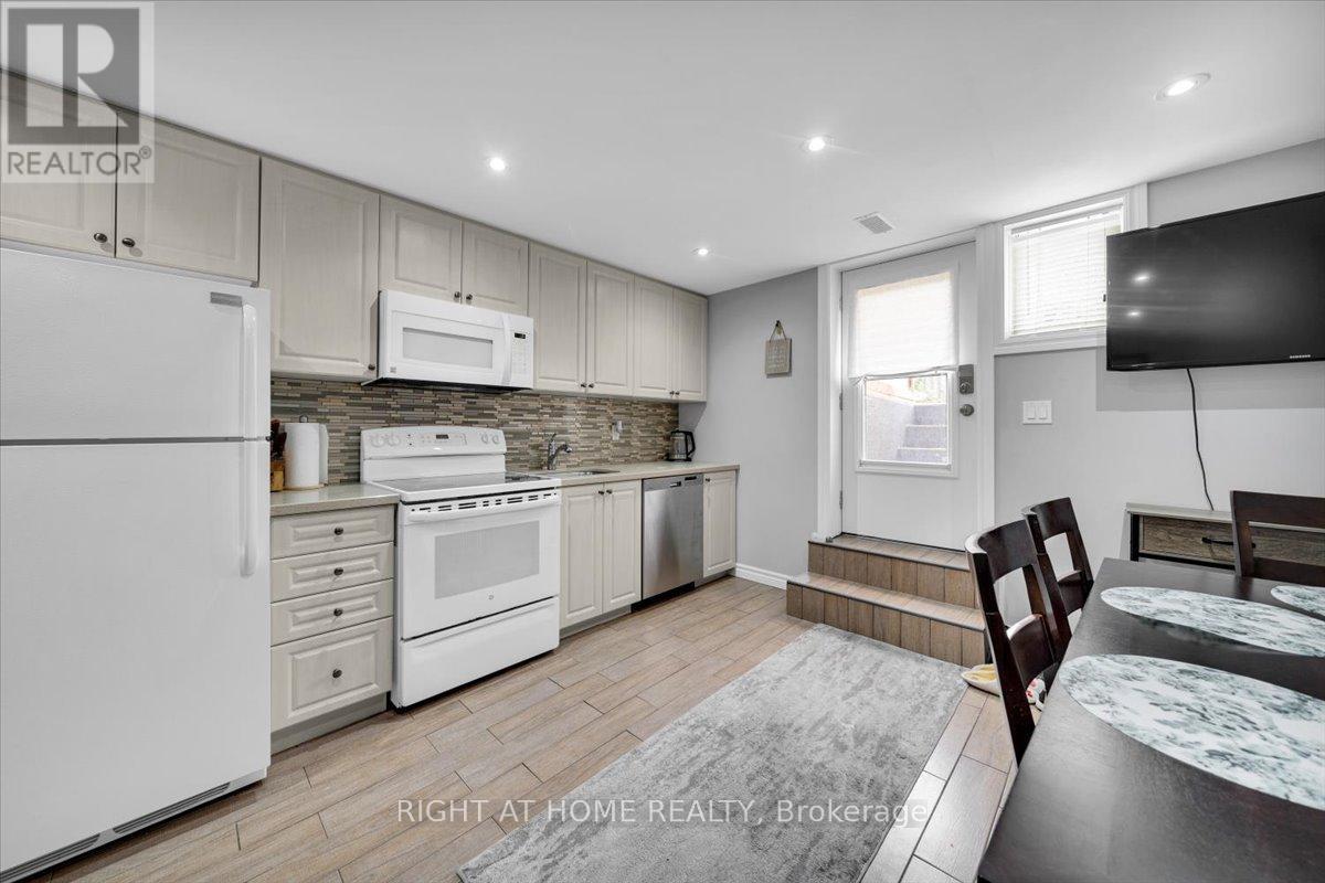 21 WARBECK PLACE - 30