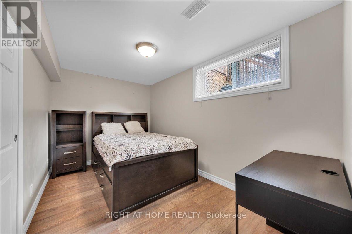 21 WARBECK PLACE - 35