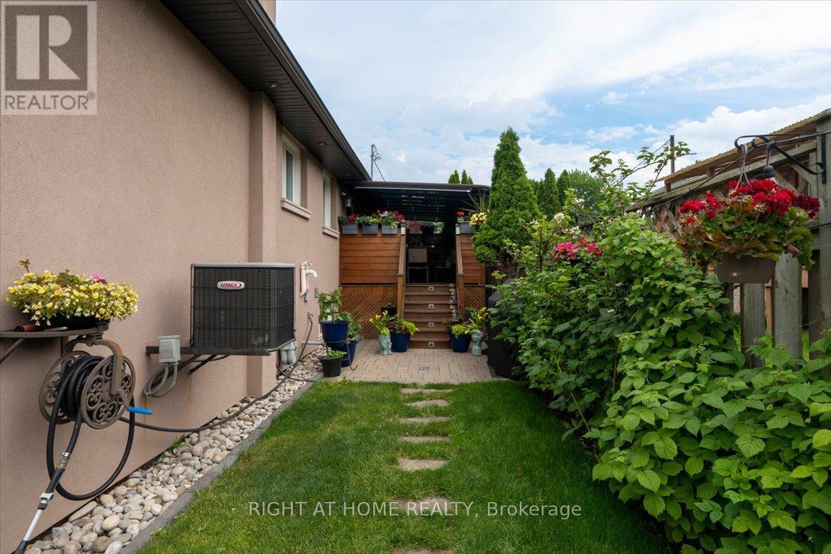 21 WARBECK PLACE - 41