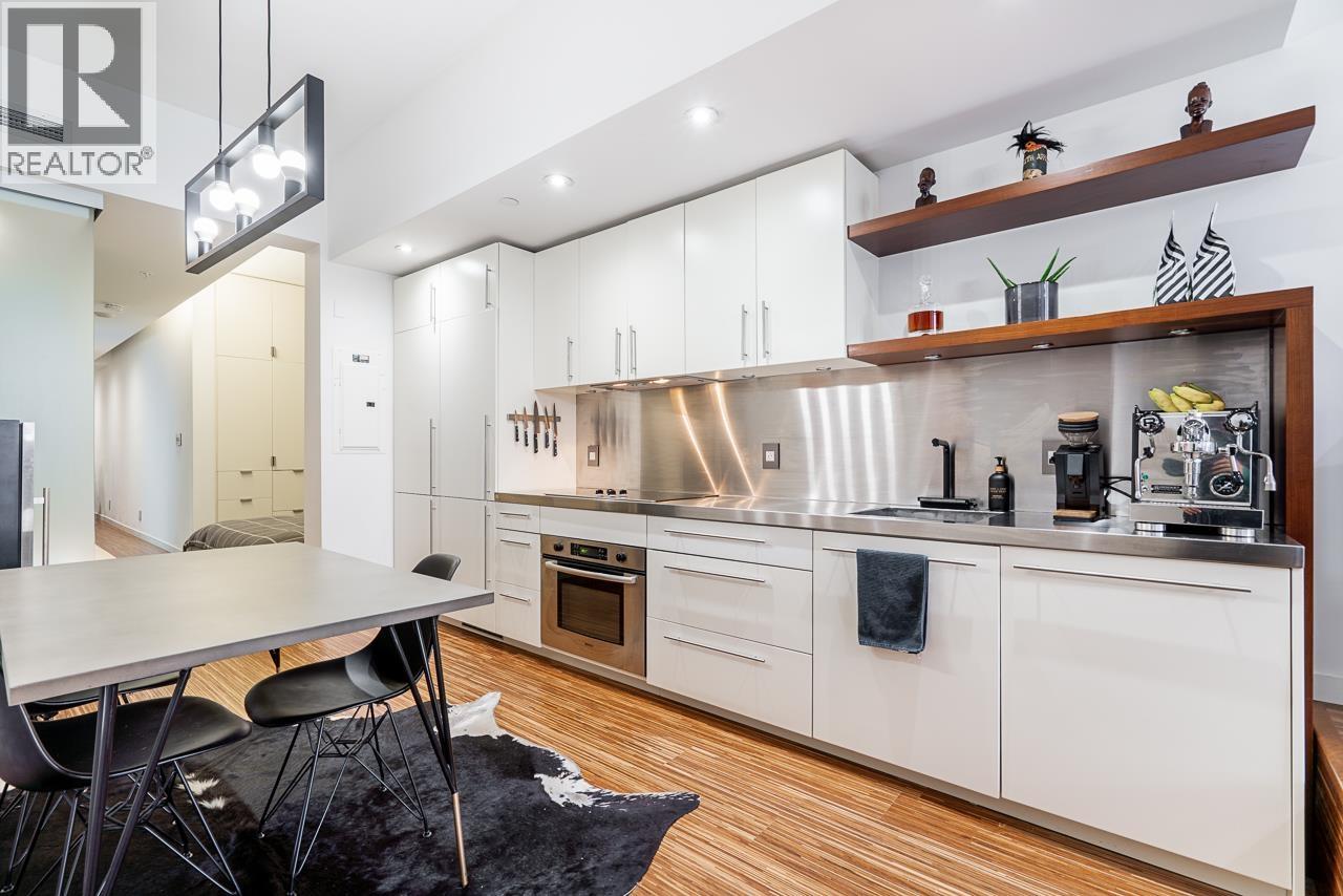 211 36 WATER STREET, Vancouver