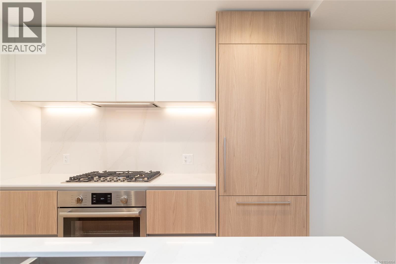 711 2000 Hannington Road, Langford