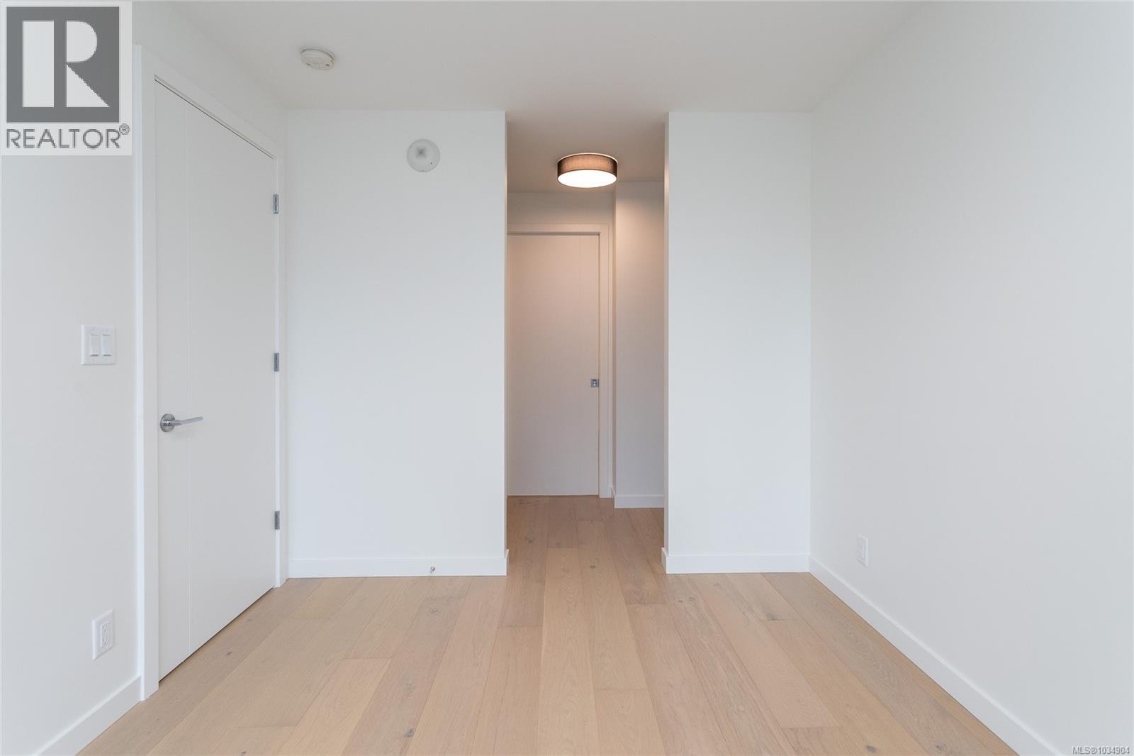 711 2000 Hannington Road, Langford