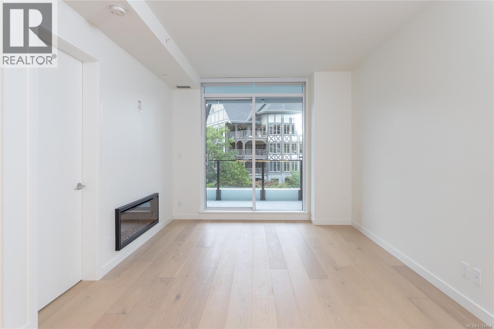 711 2000 Hannington Road, Langford