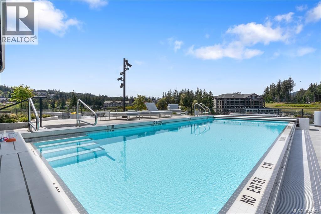 711 2000 Hannington Road, Langford