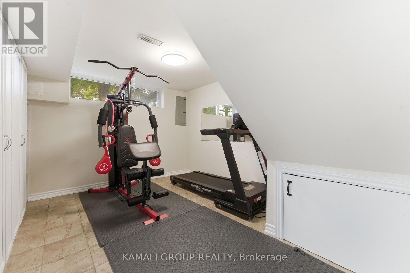 30 BLUE RIDGE ROAD - 32