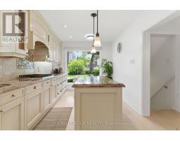 30 Blue Ridge Road, Toronto, ON M2K1R7 Photo 13