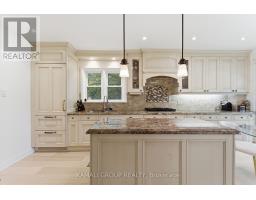 30 Blue Ridge Road, Toronto, ON M2K1R7 Photo 14