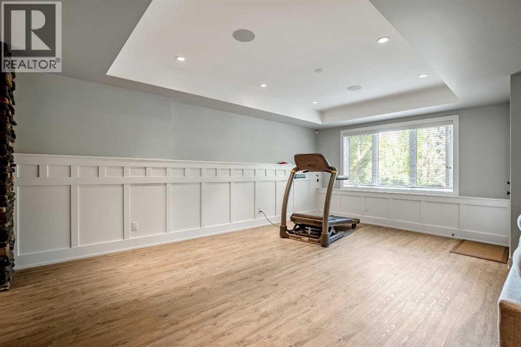 Rec/Games Room big enough for your pool table