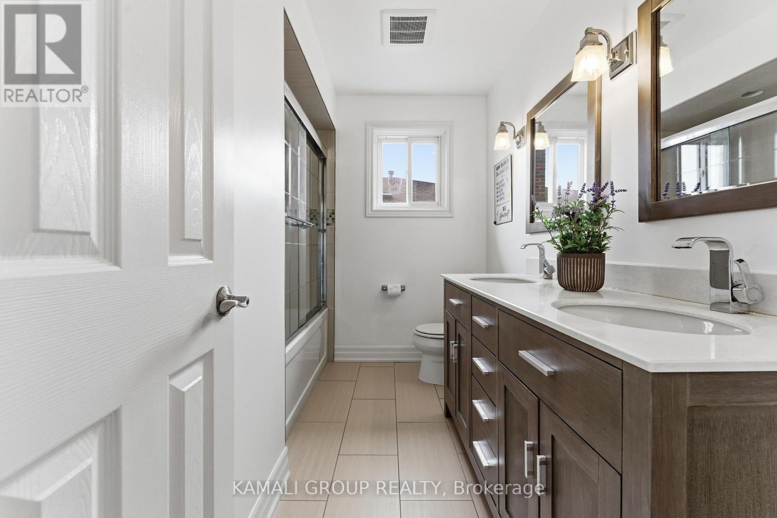 108 KILLIAN ROAD - 32