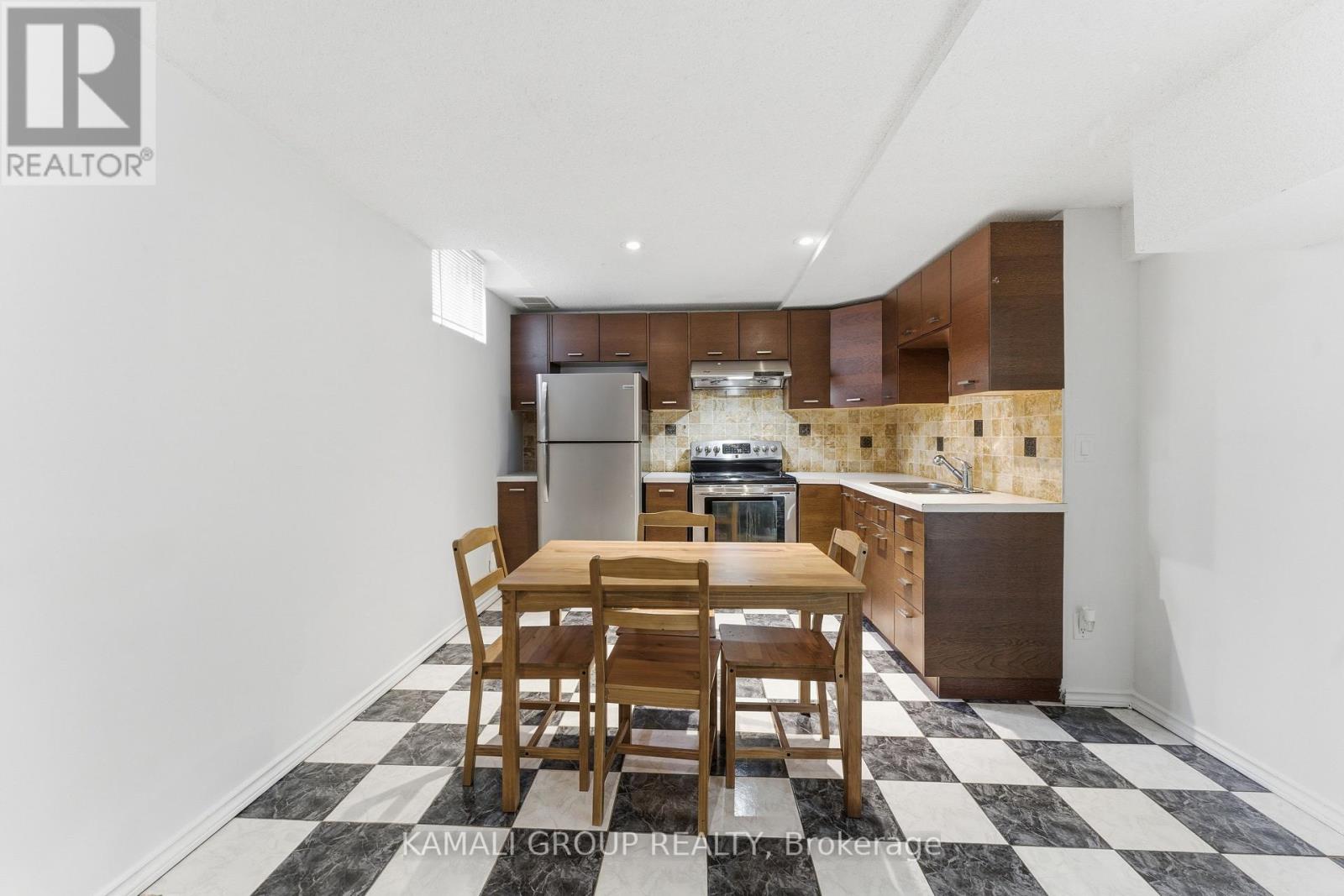 108 KILLIAN ROAD - 42
