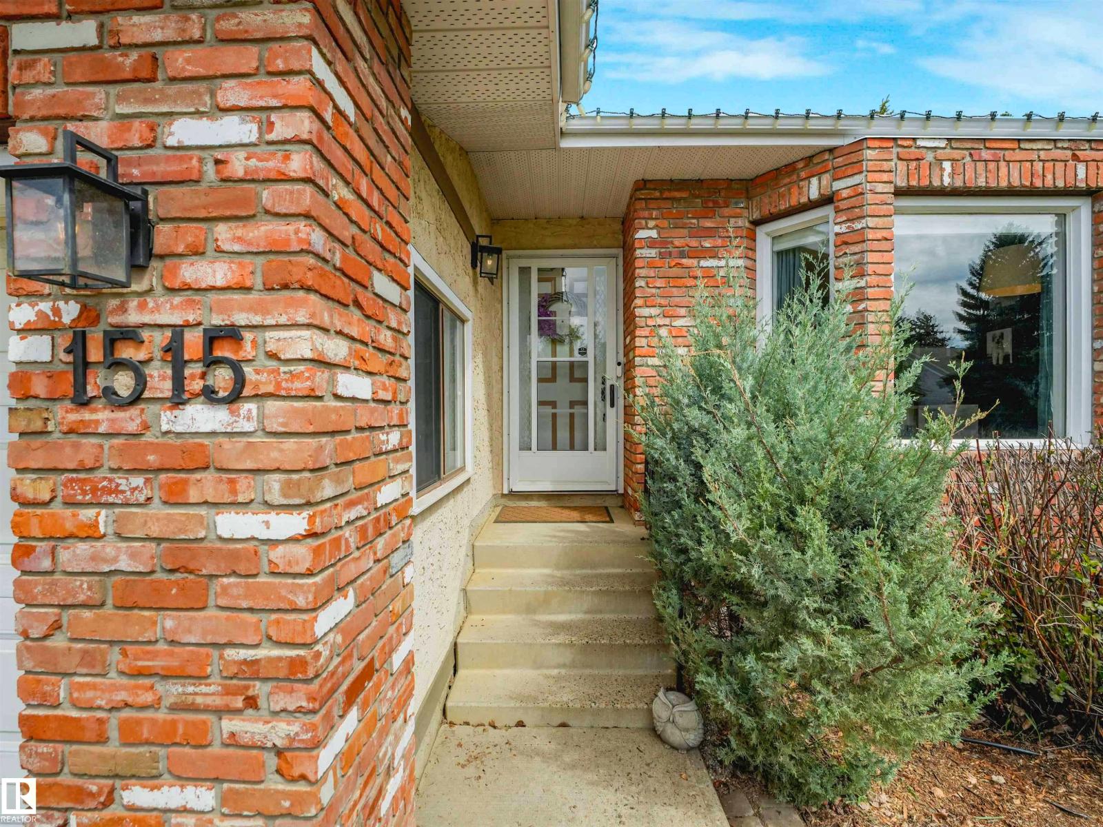 1515 109 ST NW - photo 3