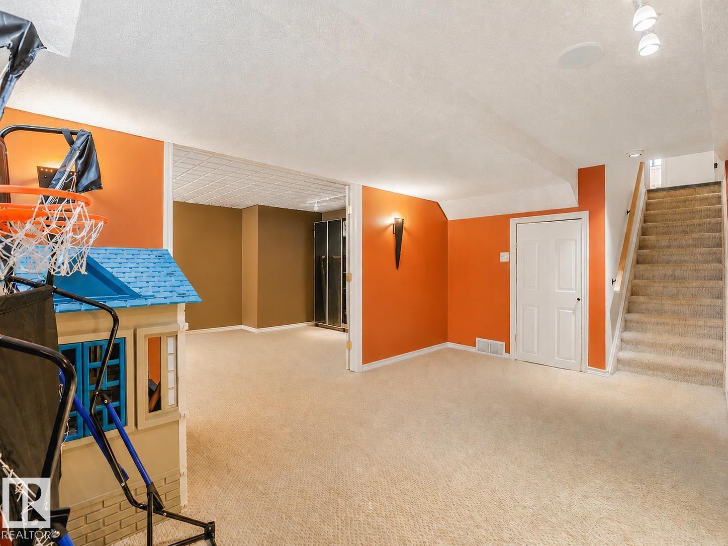 1515 109 ST NW — photo 46