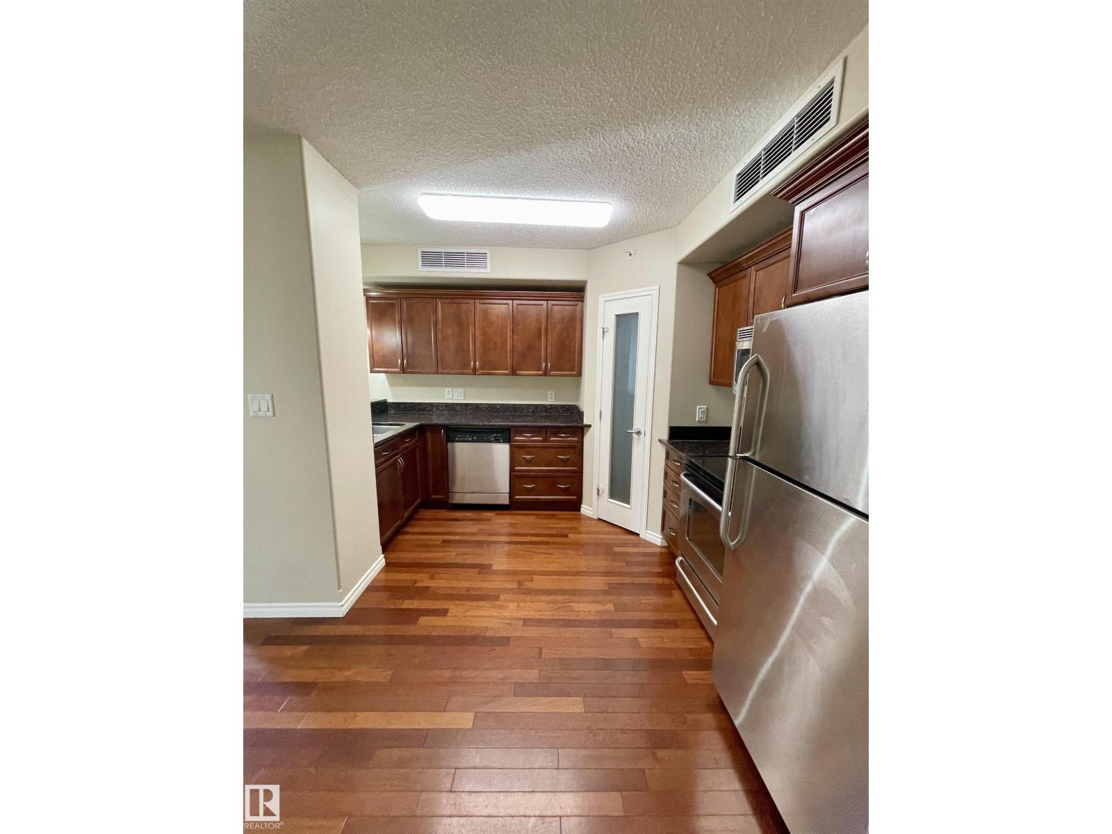 #205 9707 106 ST NW - 10
