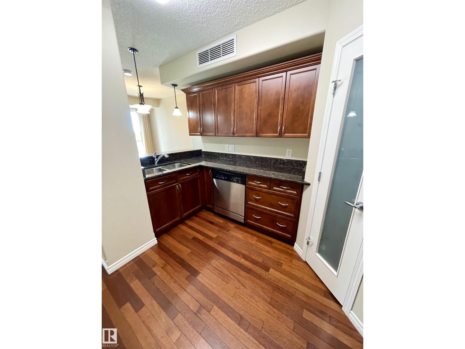 #205 9707 106 ST NW - 11