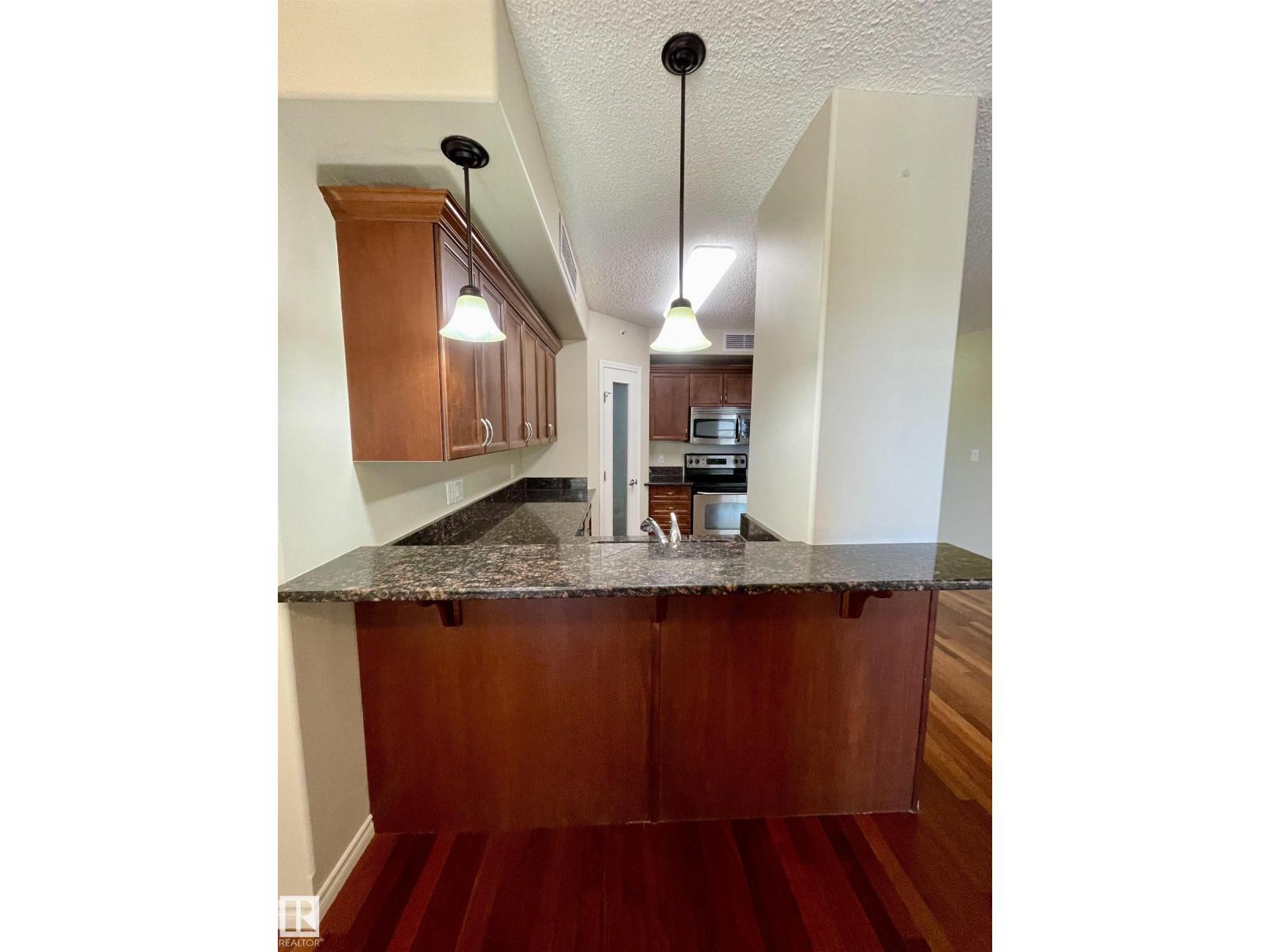 #205 9707 106 ST NW - 14