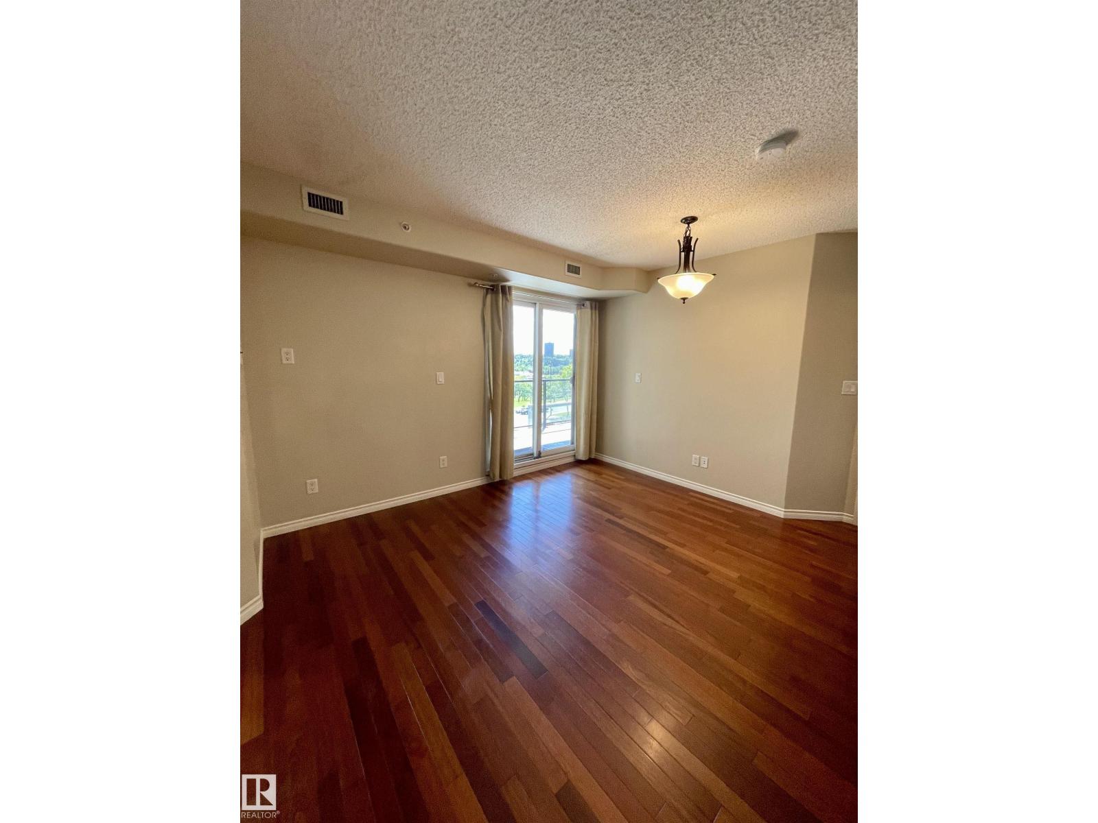 #205 9707 106 ST NW - 15