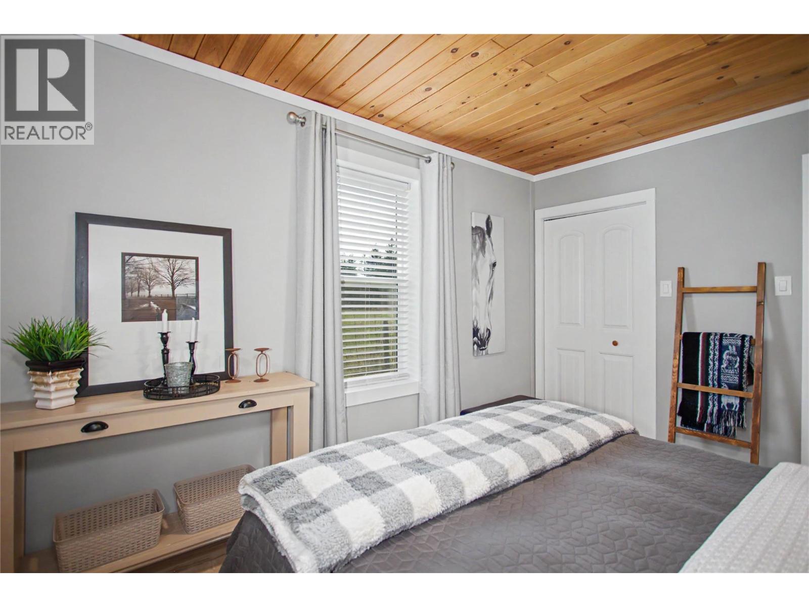 3071 Creighton Valley Road - 29